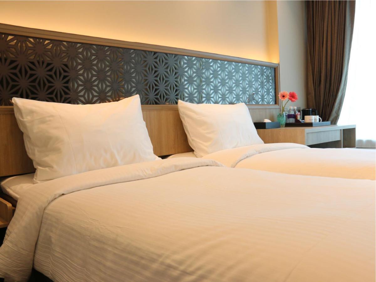 Aqueen Prestige Hotel Jalan Besar シンガポール エクステリア 写真