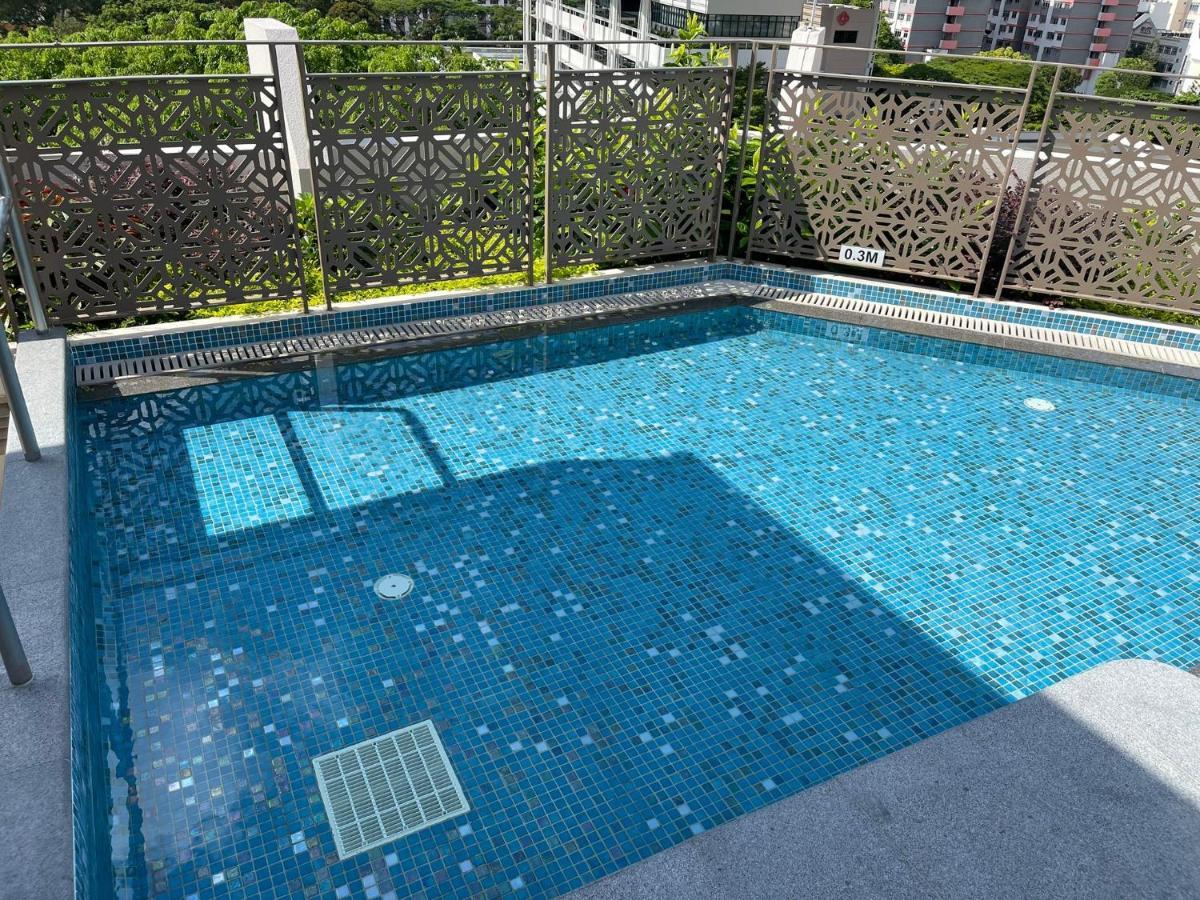 Aqueen Prestige Hotel Jalan Besar シンガポール エクステリア 写真