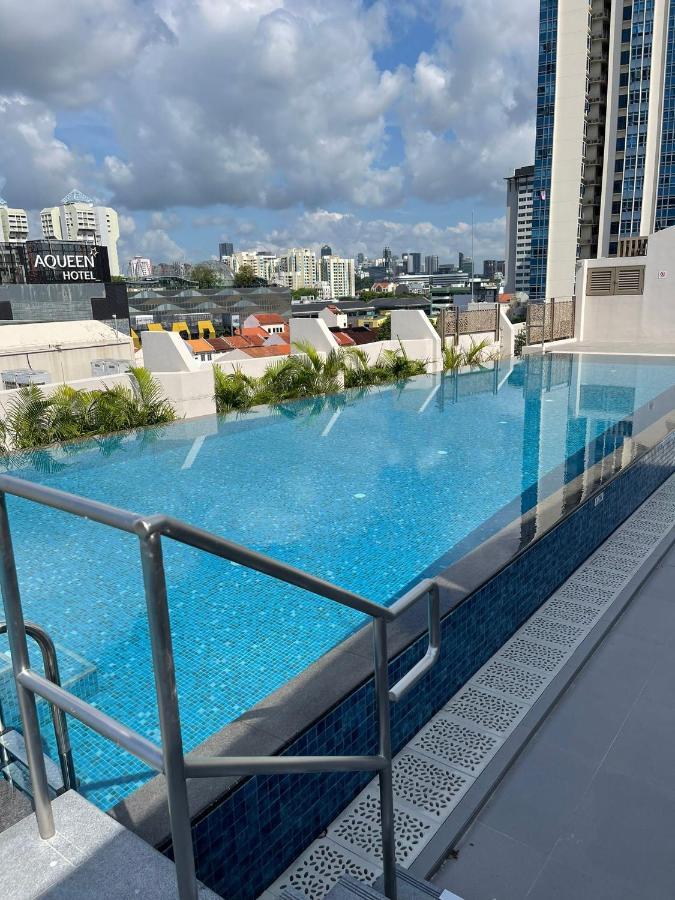 Aqueen Prestige Hotel Jalan Besar シンガポール エクステリア 写真