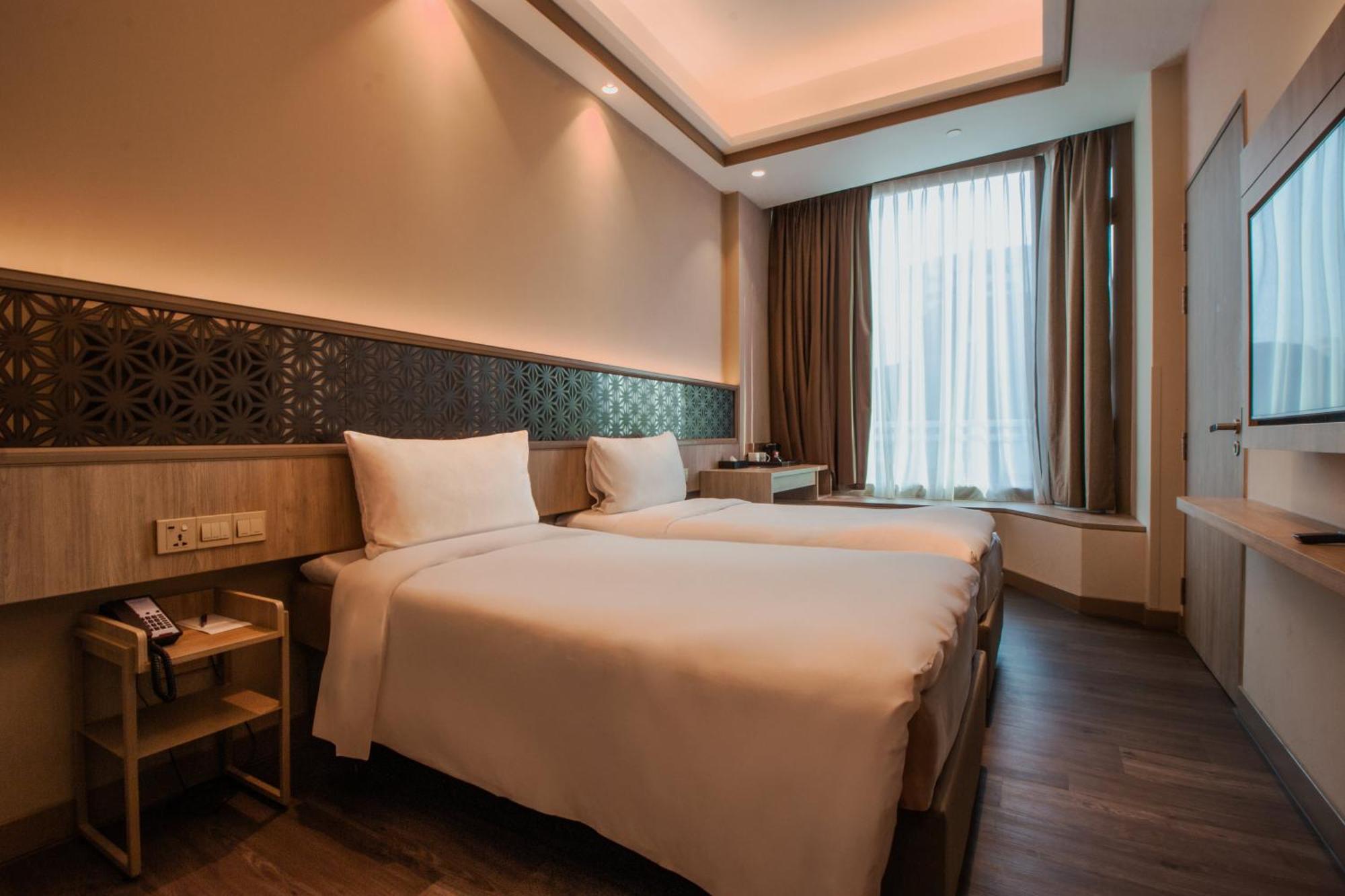 Aqueen Prestige Hotel Jalan Besar シンガポール エクステリア 写真