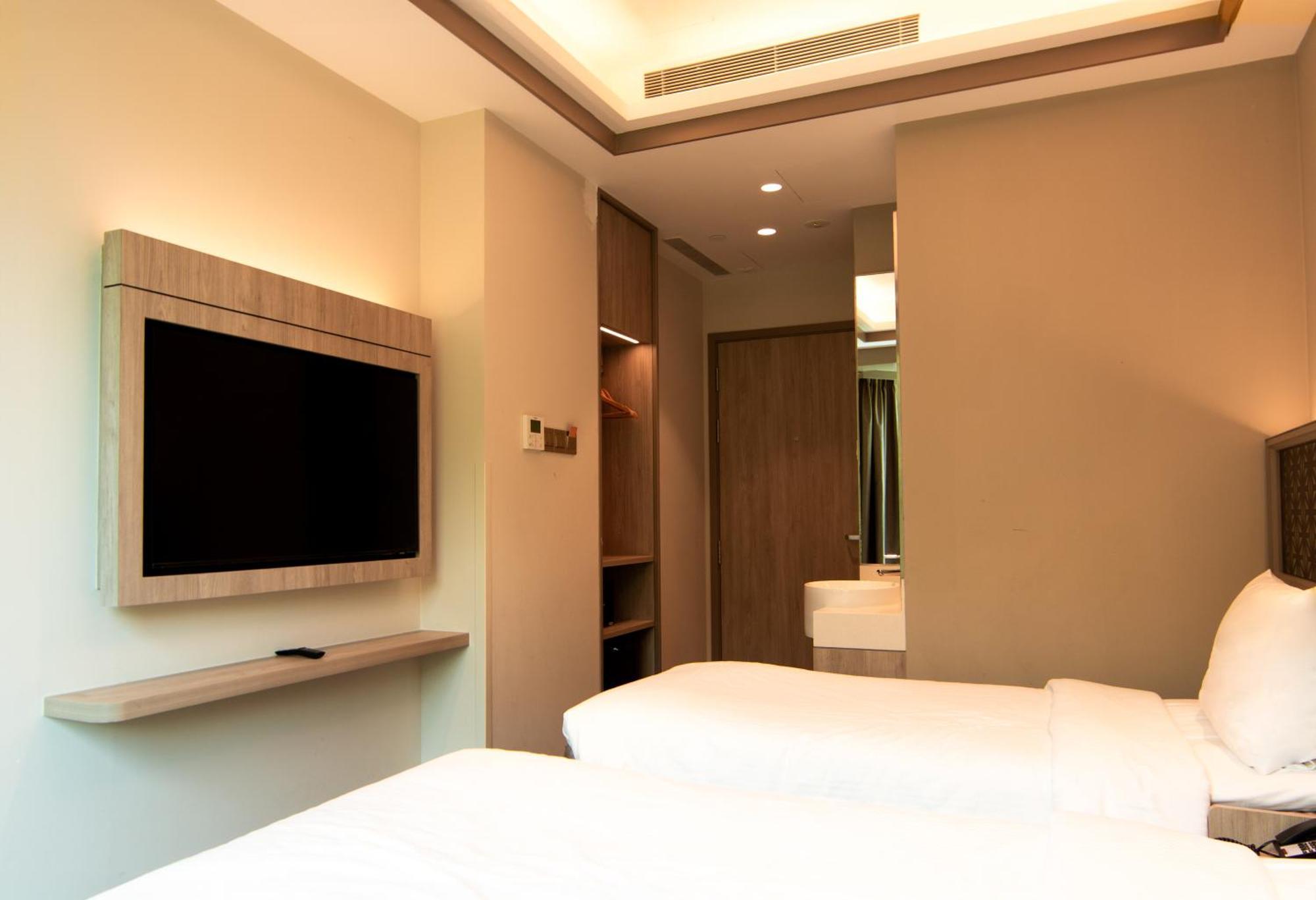 Aqueen Prestige Hotel Jalan Besar シンガポール エクステリア 写真